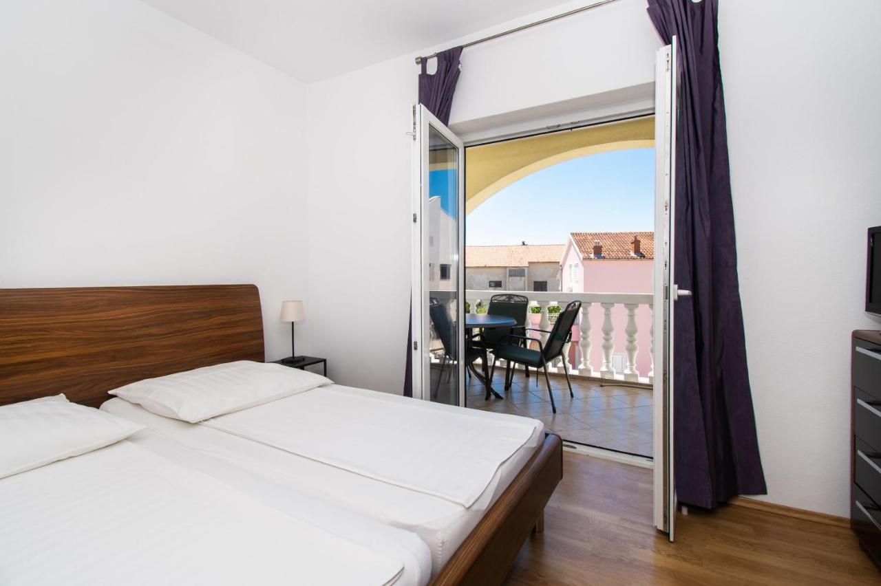 Apartments Kendes Vodice Ngoại thất bức ảnh
