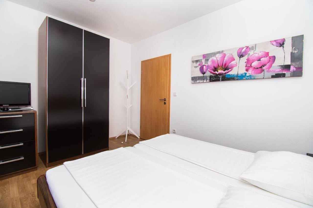 Apartments Kendes Vodice Ngoại thất bức ảnh