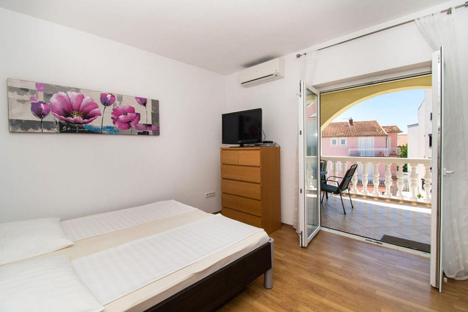 Apartments Kendes Vodice Ngoại thất bức ảnh