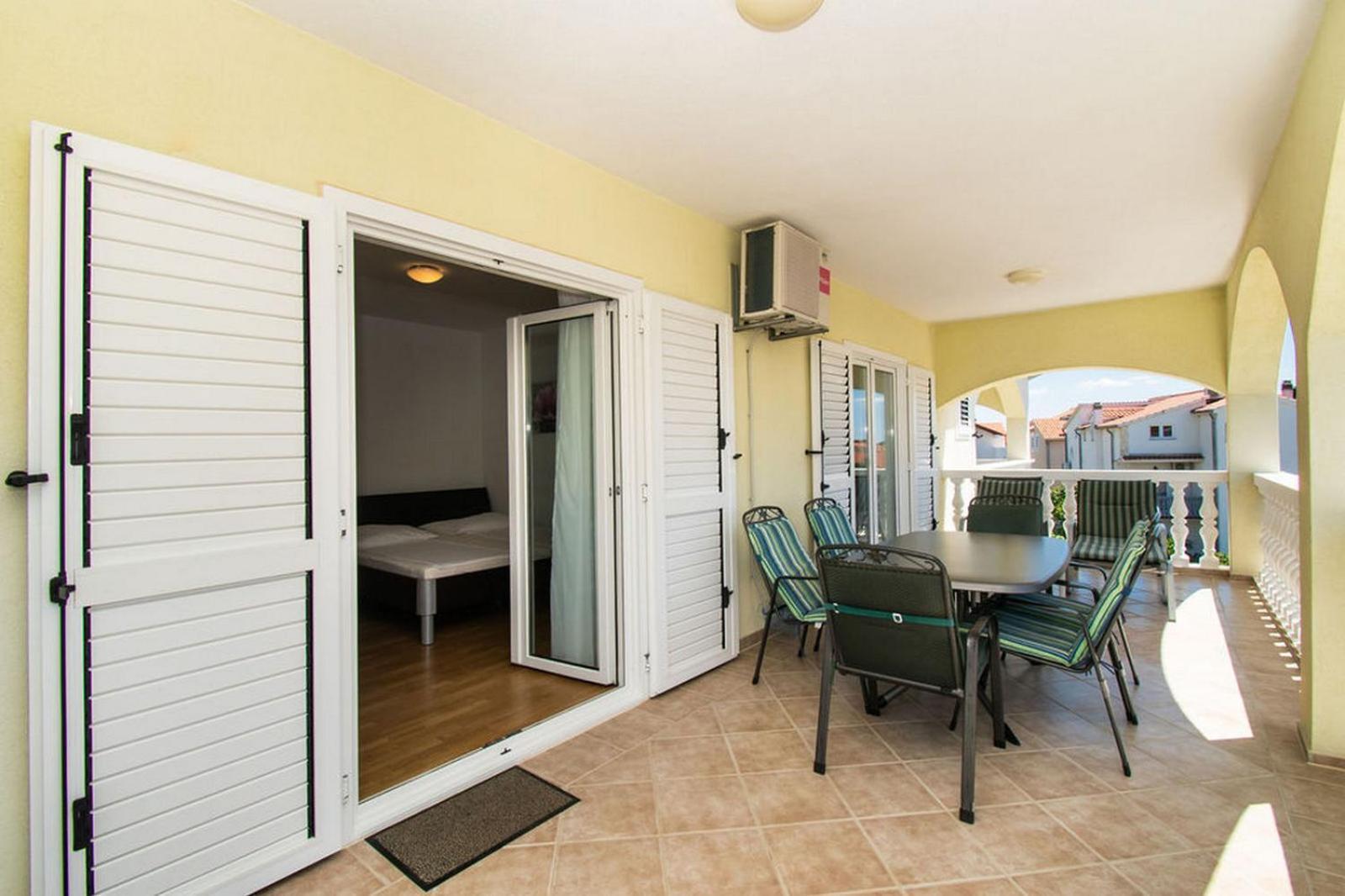 Apartments Kendes Vodice Ngoại thất bức ảnh