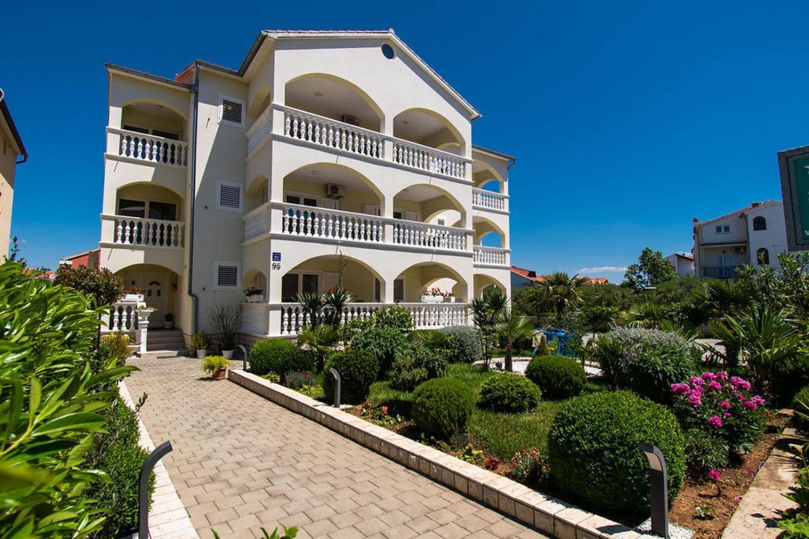 Apartments Kendes Vodice Ngoại thất bức ảnh